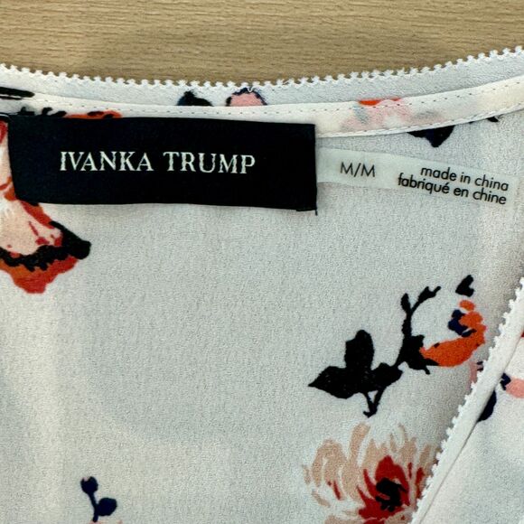 Ivanka Trump Floral Sheer Short Sleeve Blouse - Women's Medium - Picture 6 of 8